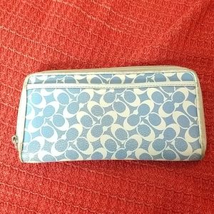 Coach Wallet Vintage? Blue and white